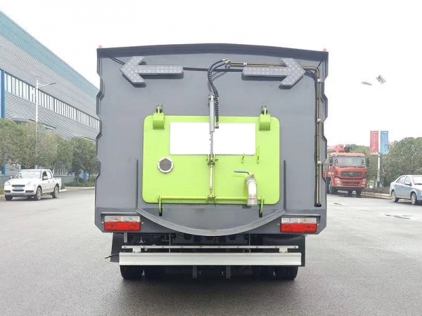 东风大多利卡5水/5尘洗扫车(国六) 东风大多利卡5水/5尘洗扫车(国六)