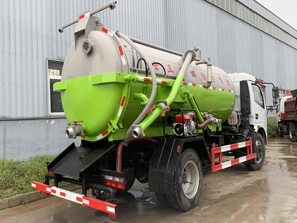 国六大多利卡 8方 吸污车 国六大多利卡 8方 吸污车