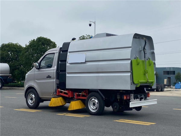 国六长安2方扫路车 国六长安2方扫路车