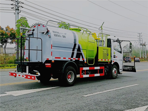 国六大多利卡6方路面清洗车 国六大多利卡6方路面清洗车