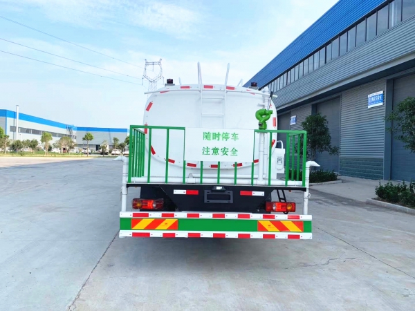 东风10方纯电动洒水车 东风10方纯电动洒水车