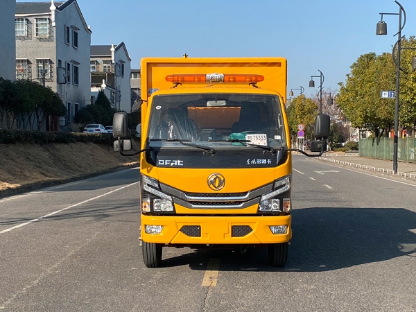 东风多利卡双排座工程救险车 东风多利卡双排座工程救险车